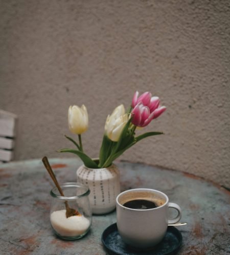 olya-p-hX8MvMQ019c-unsplash